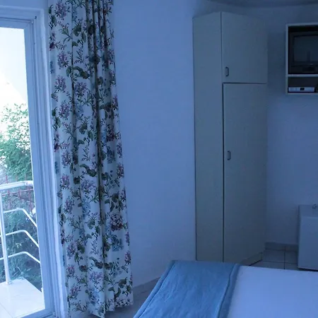 Kosk Hotell *